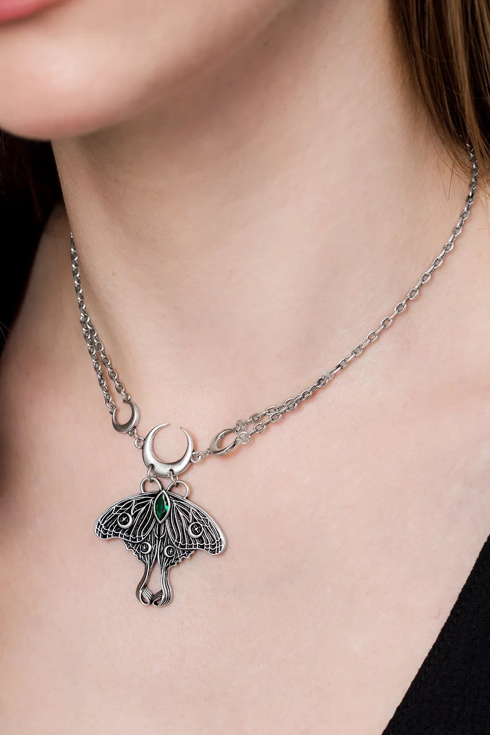 LUNA MOTH CHOKER