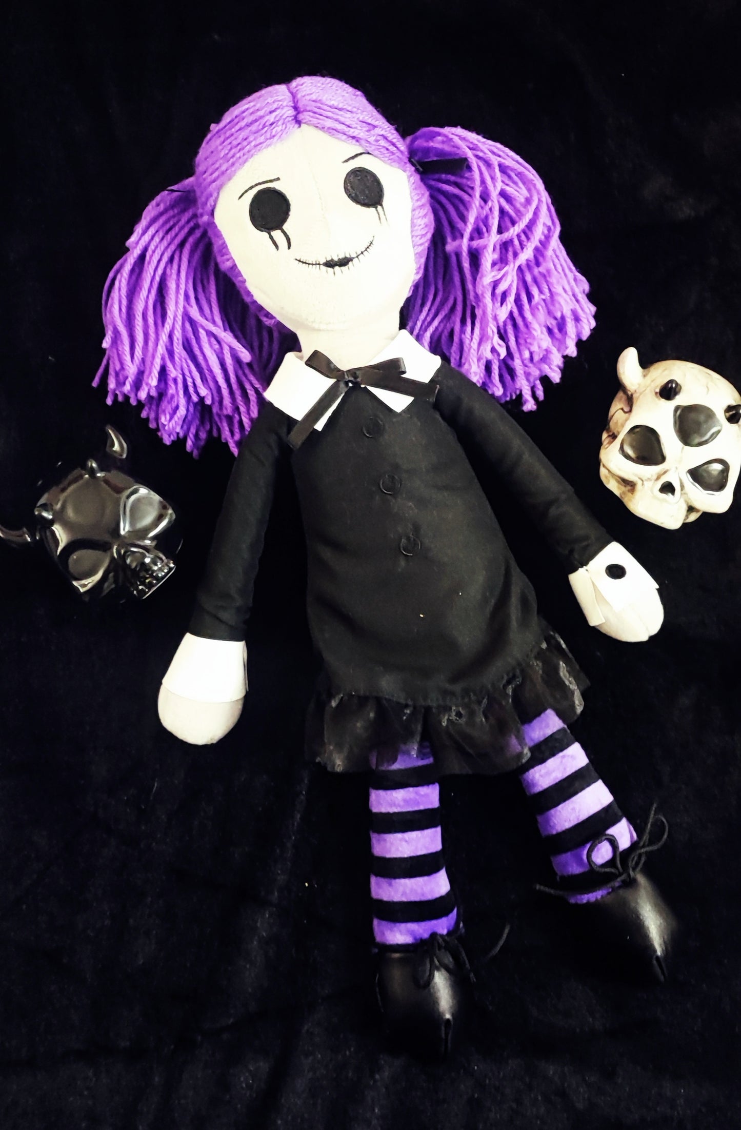 VIOLA - THE GOTH RAG DOLL